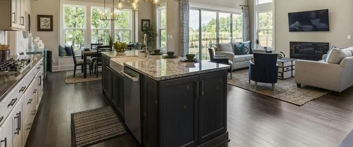 Home layout from living room to kitchen