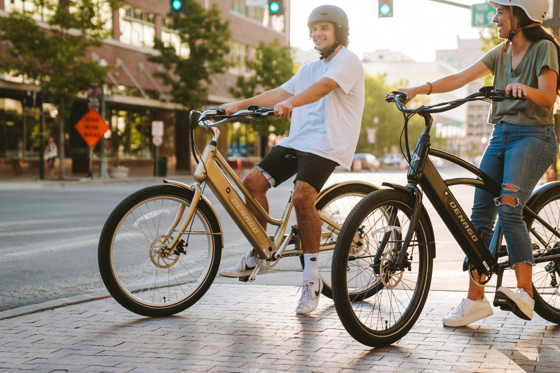 People out in town smiling>